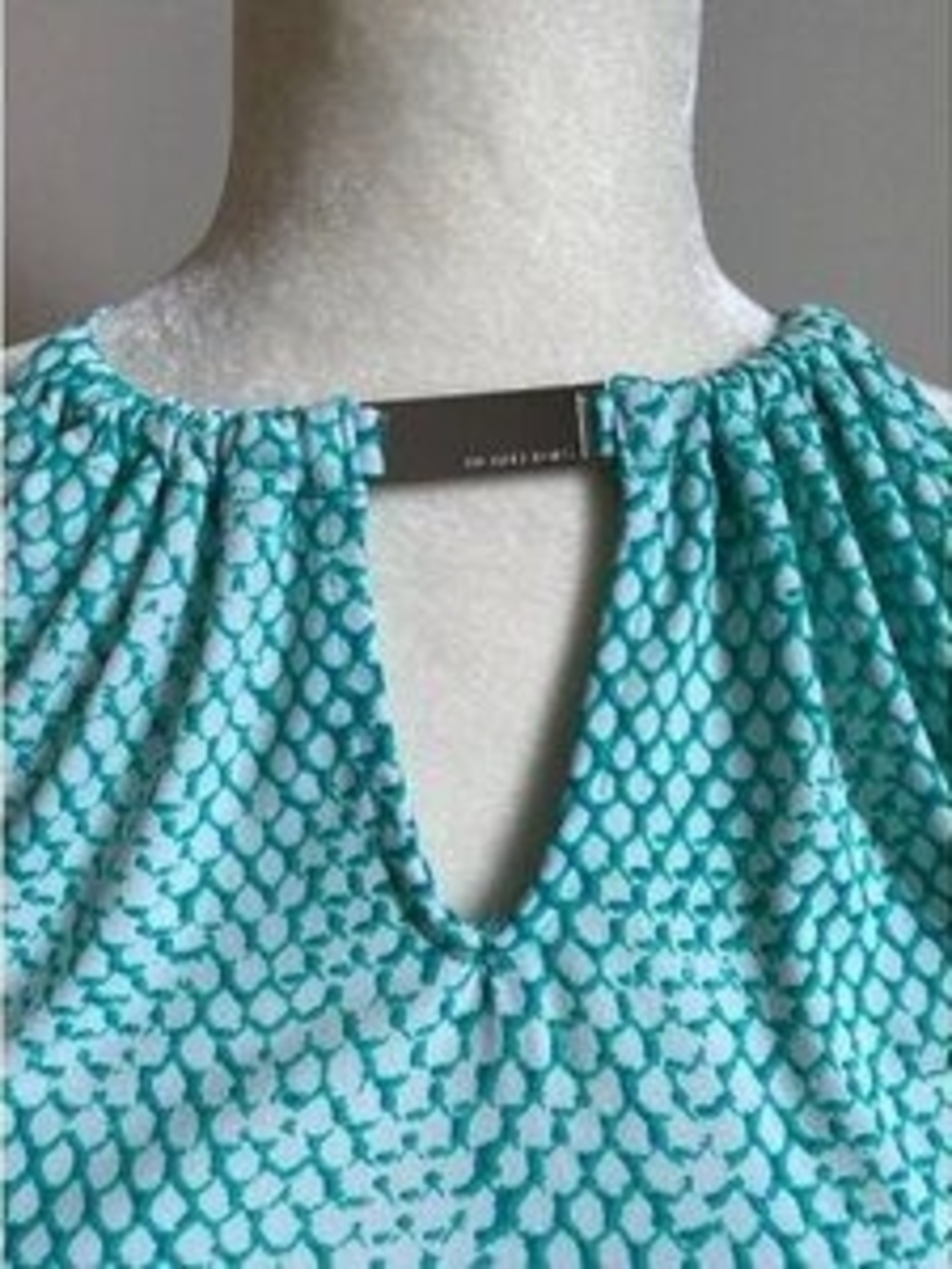 No Boundaries Aqua Polka Dot Keyhole Halter Top - Picture 4 of 6